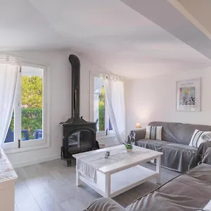 Gorgeous Renovated Cala Sant Vicenc , Cala de Sant Vicenc Spanien